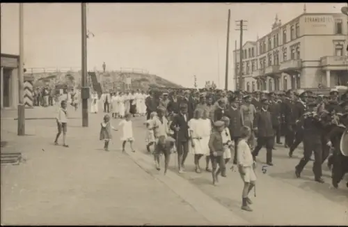 Foto Ak Wangerooge, Inselwache, Hotel Monopol, Abschied Lenne 1918, Ob.ltn. Lohmann, Bock, Dr. Nagel