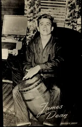 Ak Schauspieler James Dean, Musikinstrument