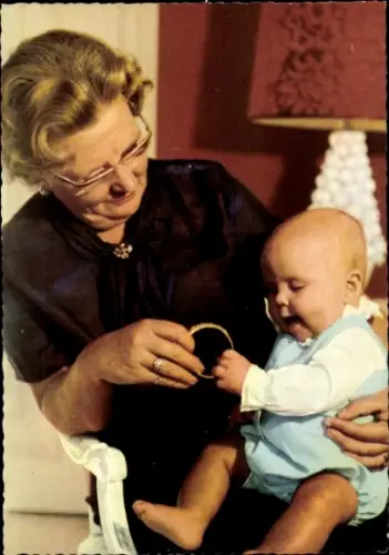 Ak Königin Juliana der Niederlande mit Prinz Willem Alexander