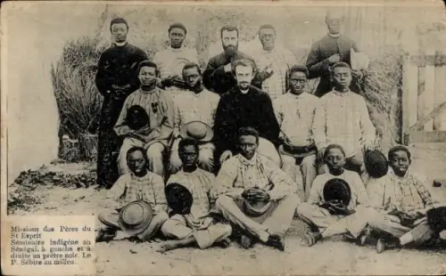 CPA Missions das Pères du St Esprit, Séminaire indigéne au Sénégal