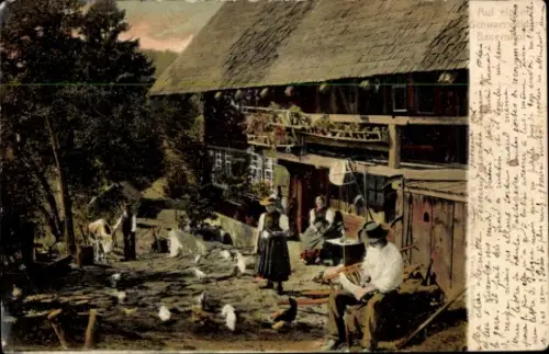 Ak Schwarzwälder Bauernhof, Volkstracht, Hühner