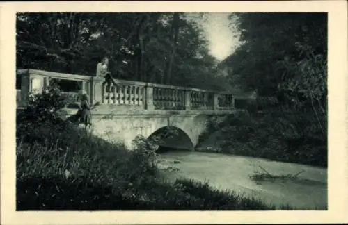 Ak München, Englischer Garten, Brücke
