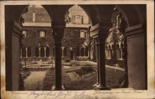 Ak Konstanz am Bodensee, Insel-Hotel, Innenhof, Säulen, Garten, Pflanzen