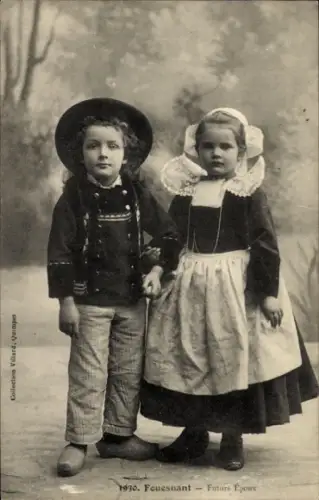 Ak Fouesnant Finistère, Kinder in bretonischer Tracht