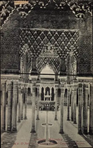 Ak Granada Andalusien Spanien, Alhambra, Säulen, Innenansicht, Ornamentik, Granada