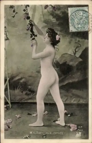 Ak Nackte Frau, Frauenakt, Beine, Po, Rosen