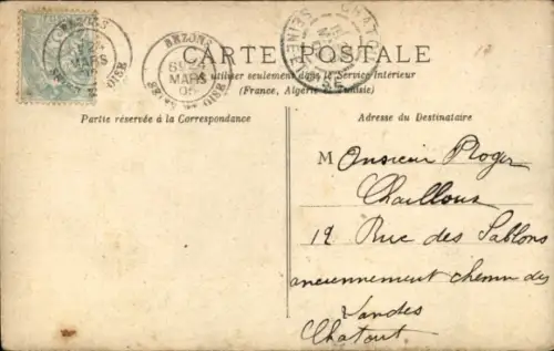 Ak Frau in weißem Unterkleid, Puppe