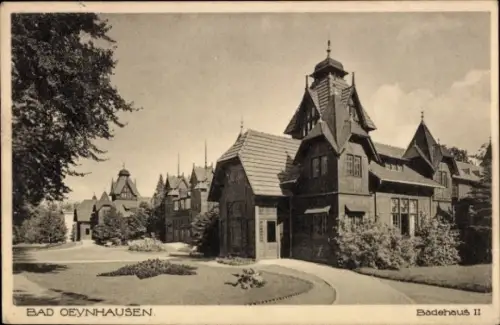 Ak Bad Oeynhausen in Westfalen,  Badehaus II,  Architektur, Bäume, Weg