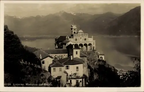 Ak Locarno Kanton Tessin Schweiz,  Madonna del Sasso, Berglandschaft, See,  Gebäude