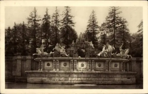 Ak Wien 13 Hietzing Österreich, Schönbrunn , Neptunbrunnen, Skulpturen, Schloßpark Schönbrunn