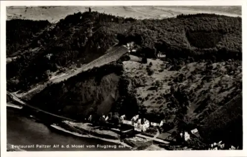 Ak Alf an der Mosel, Luftaufnahme von Restaurant Paltzer, Mosel, Landschaft, Fluss