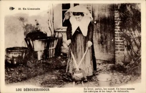 Ak En Limousin, Frau in Tracht