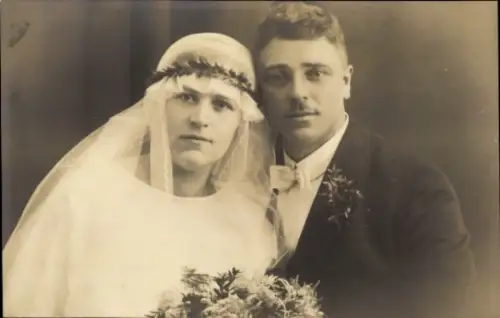Foto Ak Ehepaar, Hochzeitsfoto