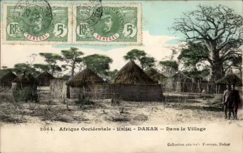 CPA Dakar Sénégal, Dans le Village