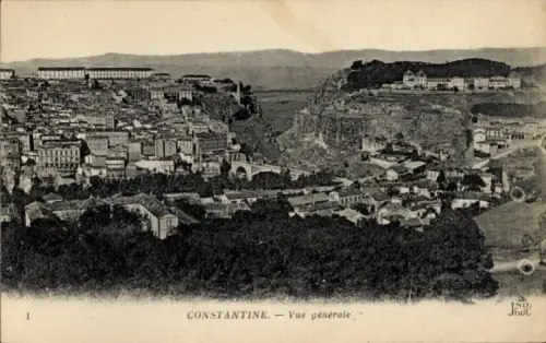 Ak Constantine Algerien, Blick auf  Stadtansicht, Brücke, Berge