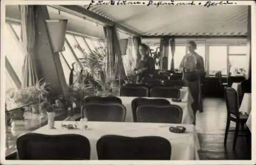 Foto Ak Berlin Charlottenburg Westend, Funkturm, Restaurant, Innenansicht
