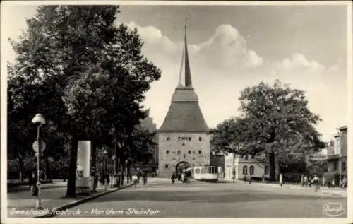 Ak Hansestadt Rostock, Vor dem Steintor, Straßenbahn