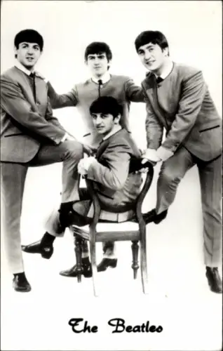 Ak Musikgruppe The Beatles, Portrait, John Lennon, Paul McCartney, Ringo Starr