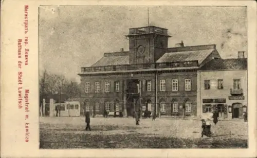 Ak Lowicz Lowitsch Polen, Rathaus der Stadt  Markt, Menschen,  