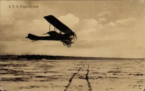 Ak LVG Doppeldecker, Biplan, Flugzeug, Landefeld