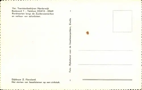 Ak Flevoland Niederlande, Baustelle, Kran, Bauarbeiter, Schiff