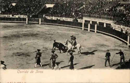 Ak Stierkampf-Arena, Torero, Helfer, Zuschauer, Stadion