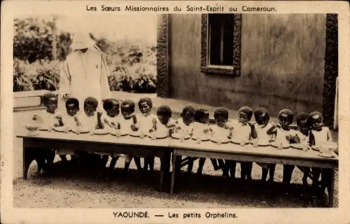 CPA Mission, Yaoundè, Les petits Orphelins