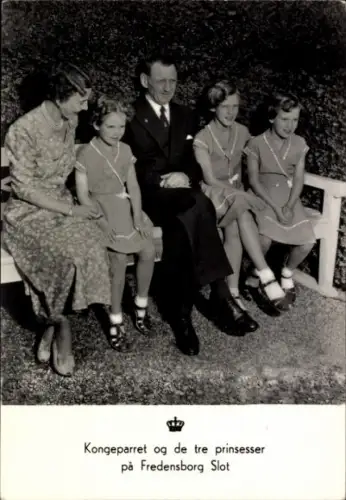 Ak Kongeparret og de tre prinsesser på Fredensborg Slot, Adel Dänemark