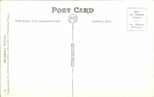 Ak Folkestone Kent England, Hafenansicht, Schiffe, Spaziergänger, Promenade