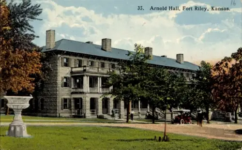 Ak Kansas USA, Fort Riley, Arnold Hall