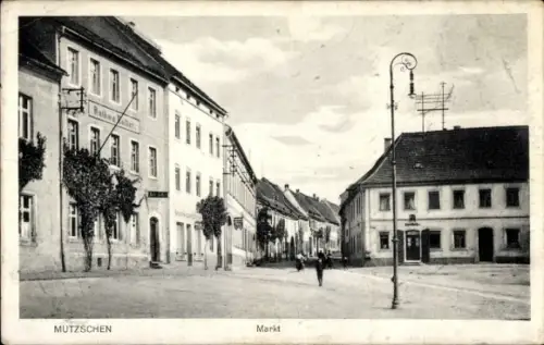 Ak Mutzschen Grimma in Sachsen, Markt, Geschäftshäuser