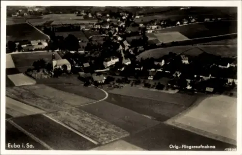 Ak Euba Chemnitz in Sachsen, Luftaufnahme  ländliche Szenerie, Häuser, Kirche, Felder