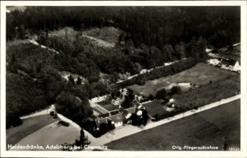 Ak Adelsberg Chemnitz in Sachsen, Heideschänke, Ausflugsort, Fliegeraufnahme, Waldlandschaft