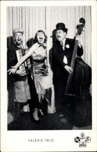 Ak Valerie Trio, Kontrabass, Akkordeon