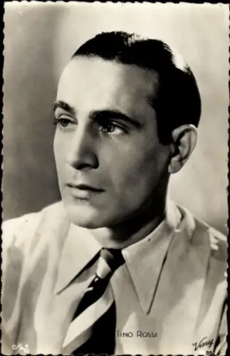 Ak Sänger Tino Rossi, Portrait