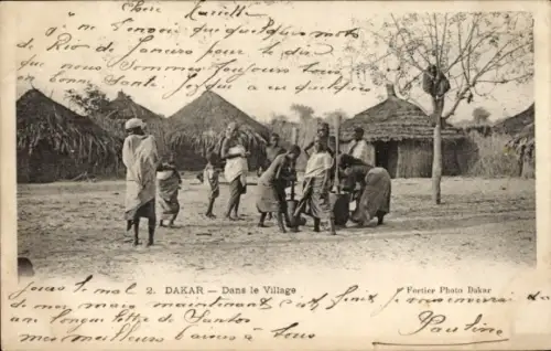 CPA Dakar Sénégal, Dans le Village