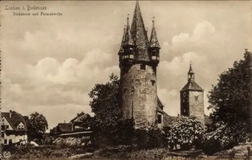 Ak Lindau am Bodensee Schwaben, Lindau i. Bodensee, Diebsturm, Peterskirche