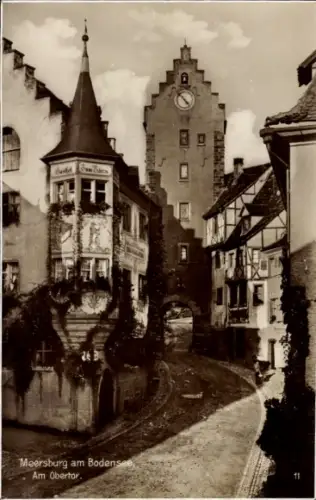 Ak Meersburg am Bodensee, Meersburg am Bodensee, Obertor,  Gebäude, Straßenansicht