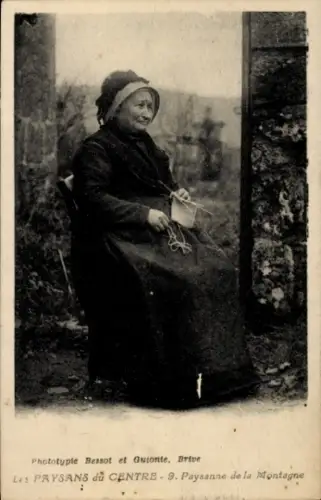 CPA Paysans du Centre, Paysanne de la Montagne