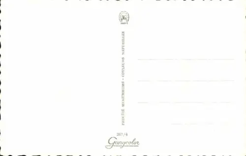 Ak Frau in lila Bikini am Strand