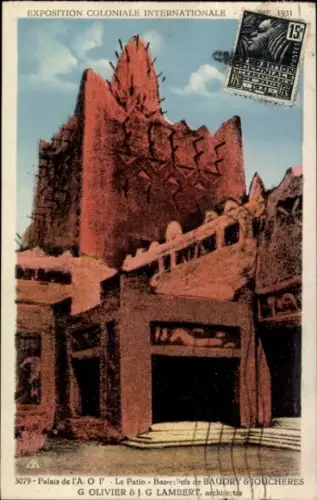 Ak Paris, Exposition Coloniale Internationale 1931, Palais de l'AOF, le Patio, bas relief