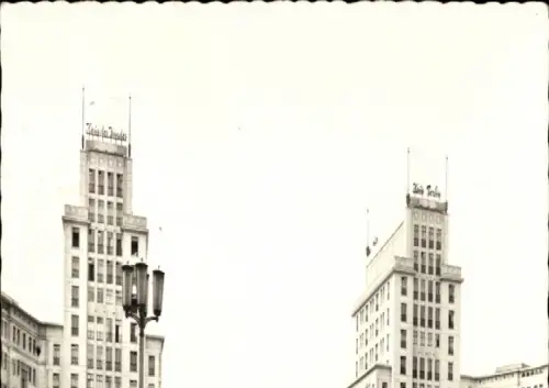 Ak Berlin Friedrichshain, Strausberger Platz, Hochhäuser