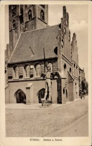Ak Stendal in der Altmark,  Rathaus, Statue Roland