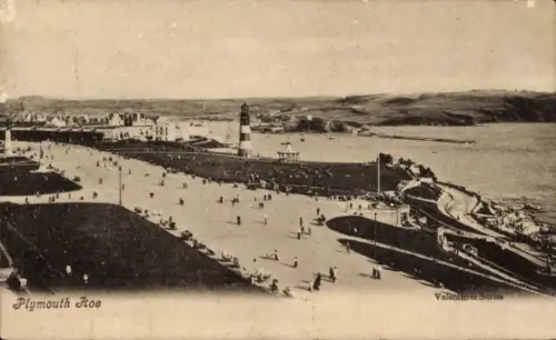 Ak Plymouth Devon England,  Küstenansicht, Menschen auf der Promenade, Valentins Serie