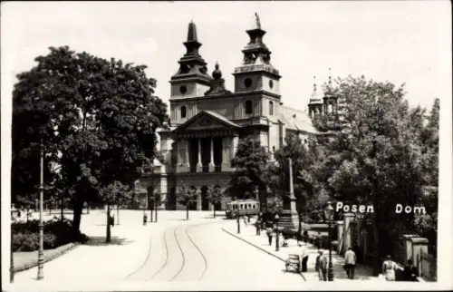 Ak Poznań Posen, Posen Dom, Bäume, Straßenbahn, Menschen,  aus 1940