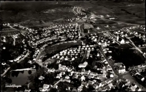 Ak Sindelfingen in Württemberg, Luftaufnahme von  Wohngebiete, Straßen, Bäume
