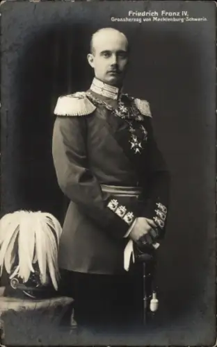 Ak Großherzog Friedrich Franz IV von Mecklenburg Schwerin, Uniform, 21. Infanterie-Regiment