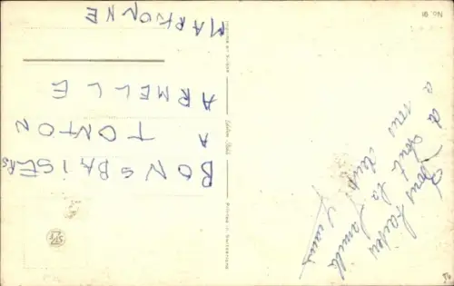 Ak Junge weiße Katze, sitzend