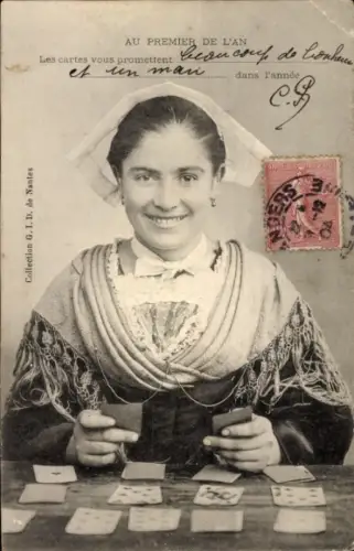 Ak Neujahr, Kartenlegerin, Frau in Tracht