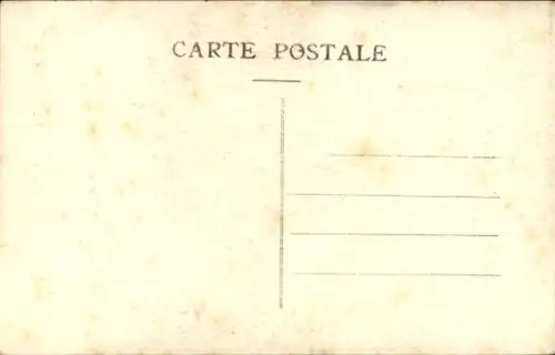 Ak Frau in französischer Tracht, Porträt